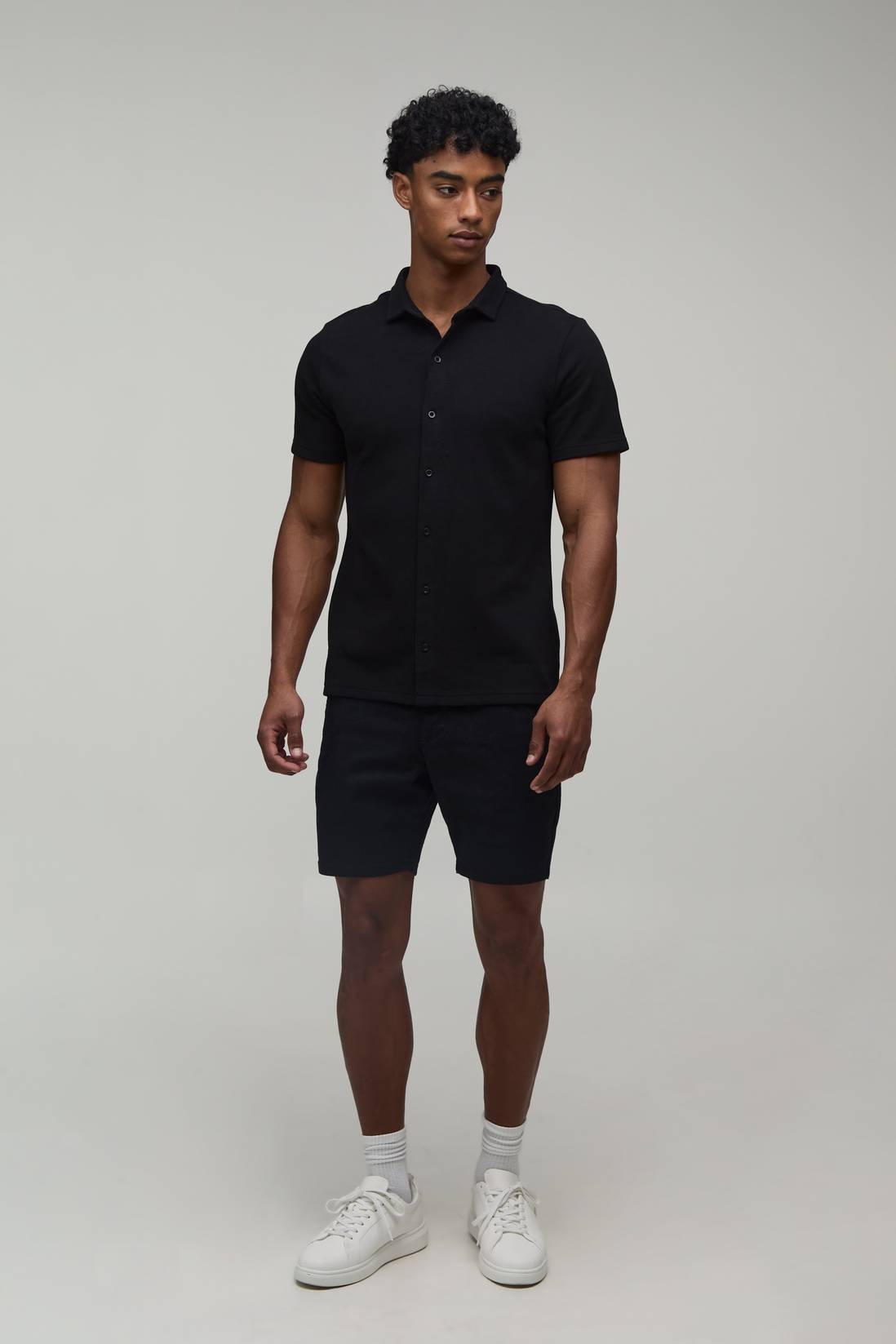 Black Short Sleeve Polo Shirt - Image 4